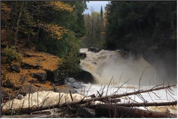 Sturgeon Falls in the fall