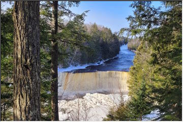 Winter at Tahquamenon